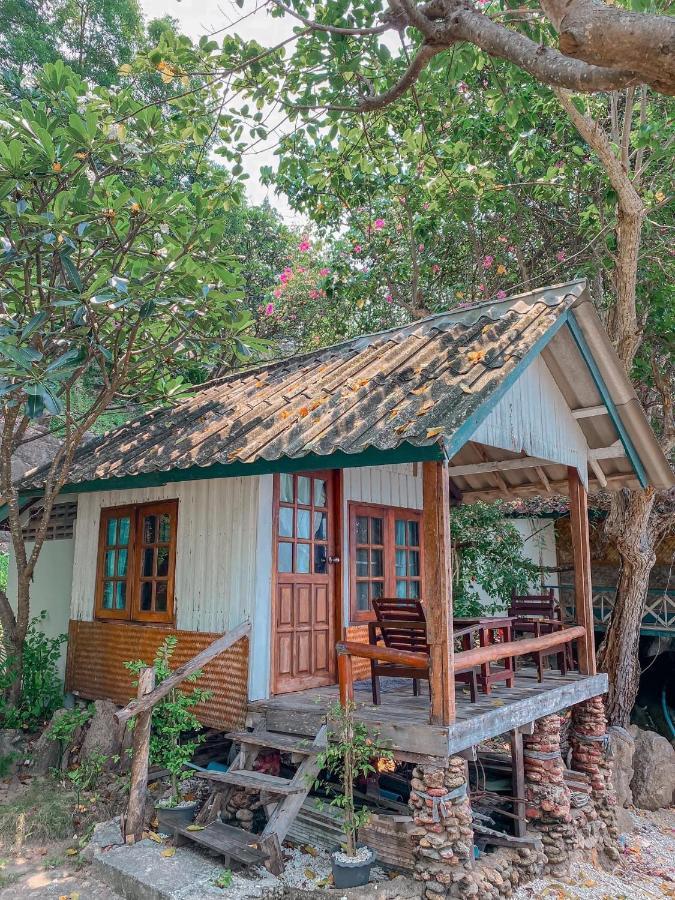 Rocky Resort Koh Tao Exterior photo