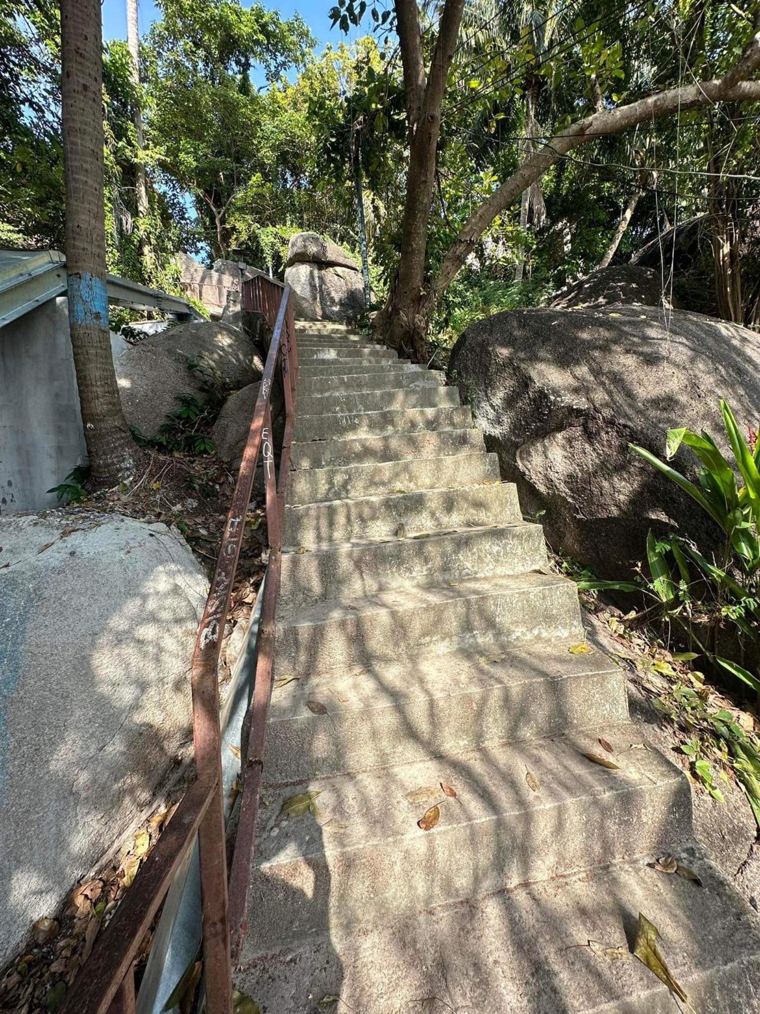 Rocky Resort Koh Tao Exterior photo